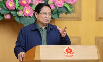 Thủ tướng: Khẩn trương khắc phục, sớm khôi phục điện và sóng viễn thông 