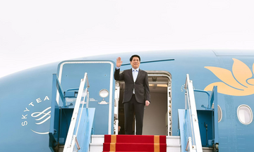 Chủ tịch nước Lương Cường lên đường tham dự Tuần lễ Cấp cao APEC lần thứ 32