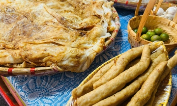 Tại Hội chợ Mùa Thu, tôi đã 'phải lòng' bánh cuốn Bắc Ninh