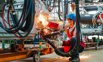  Standard Chartered đánh giá: GDP của Việt Nam tăng, áp lực giá hạ nhiệt