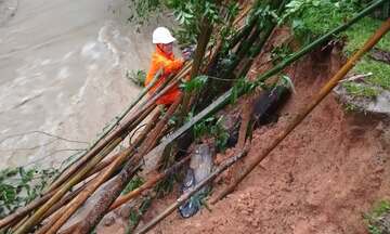 PC Quảng Ngãi: Ứng trực, sẵn sàng khôi phục cấp điện sau mưa lũ