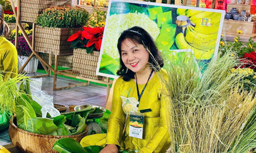 Cốm Mộc Huyền: Tinh hoa ẩm thực tỏa hương giữa Hội chợ Mùa Thu