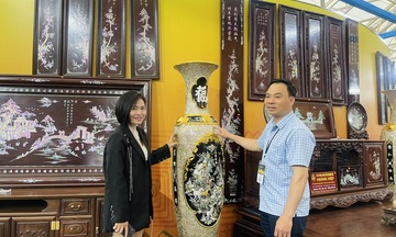 Hội chợ Mùa Thu: Nghệ thuật khảm ốc xà cừ tỏa sáng