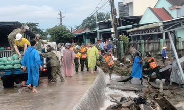 Đà Nẵng: Chi 210 tỷ đồng hỗ trợ khẩn cấp cho 72 xã, phường 