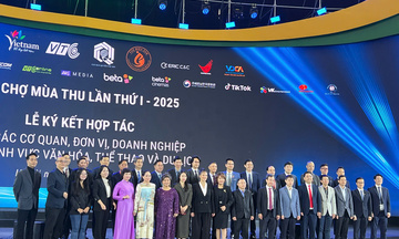 18 lễ ký kết chuyển đổi số về văn hóa, thể thao, du lịch tại Hội chợ Mùa Thu