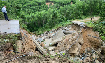 Đà Nẵng: Mưa lũ cô lập 1.500 hộ dân ở Trà Đốc