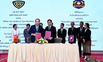 Việt Nam - Lào đẩy mạnh hợp tác phòng, chống buôn lậu, gian lận thương mại