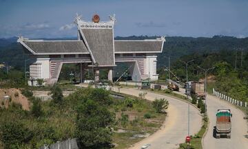 Hợp tác kinh tế Việt Nam - Lào: Động lực từ thương mại biên giới