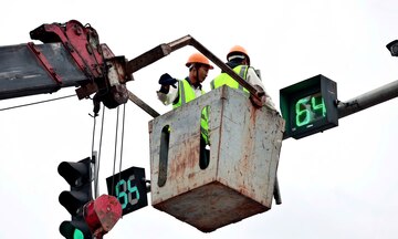 Hà Nội áp dụng công nghệ thông minh trong điều khiển giao thông