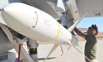 AGM-88 HARM: ‘Sát thủ vô hình’ diệt radar đối phương 