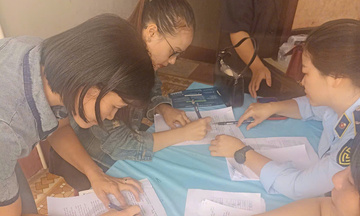 Huế tăng cường kiểm soát, nhiều cơ sở cam kết không bán hàng lậu