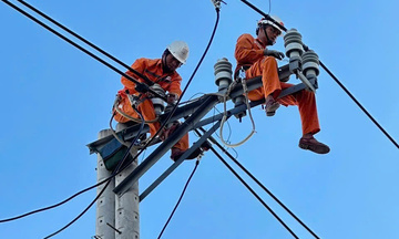 Thêm 1.000 nhân lực hỗ trợ Gia Lai, Đắk Lắk khôi phục điện lưới điện