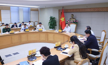 Lộ trình áp dụng quy chuẩn khí thải ô tô: Cần được xem xét thống nhất