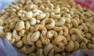 Việt Nam nhập khẩu hơn 2,6 triệu tấn hạt điều trong 10 tháng