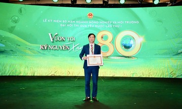 Giám đốc HTX nấm Tam Đảo được vinh danh tại Đại hội Thi đua yêu nước