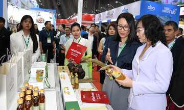 Khai mạc gian hàng ITC SheTrades & UPS tại Triển lãm Vietnam Foodexpo 2025