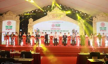 Khai mạc ‘Hội chợ đặc sản vùng miền Việt Nam 2025’