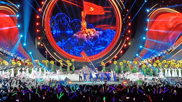 Quảng Ninh rực rỡ đêm nhạc Đất mỏ anh hùng