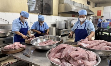 Hà Nội: Rà soát, hoàn thiện mô hình tổ chức ăn bán trú cho học sinh