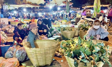 Gia Lai: Giá rau, củ ở các chợ dân sinh tăng sau bão