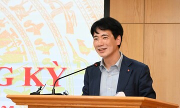 Góp ý Văn kiện Đại hội XIV của Đảng: Xác lập tầm nhìn chiến lược, tâm thế chủ động trong hội nhập