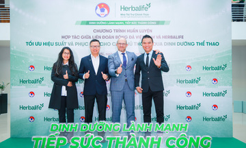 Herbalife Vietnam tập huấn dinh dưỡng cho HLV và cầu thủ bóng đá