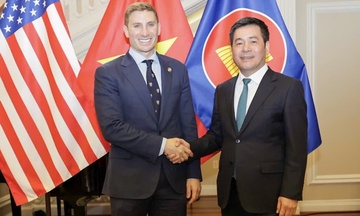 Chùm ảnh: Bộ trưởng Nguyễn Hồng Diên làm việc với Thứ trưởng Bộ Ngoại giao Hoa Kỳ Jacob Helberg