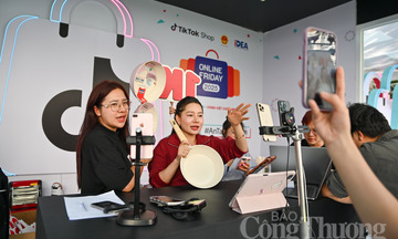 Livestream 'ngàn view' bùng nổ tại Online Friday 2025