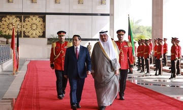Thủ tướng Kuwait chủ trì lễ đón chính thức Thủ tướng Phạm Minh Chính