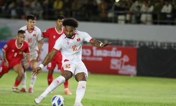 Việt Nam thắng Lào 2 - 0: Xuân Son toả sáng, Tuấn Hải ghi siêu phẩm
