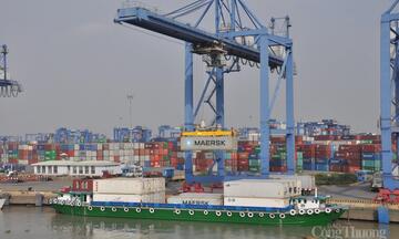 Xuất khẩu tăng tốc cuối năm 2025: Giữ vững đà phục hồi, mở rộng thị trường