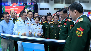 Khai mạc Hội chợ kết nối giao thương Việt -  Lào 2025 tại Viêng Chăn