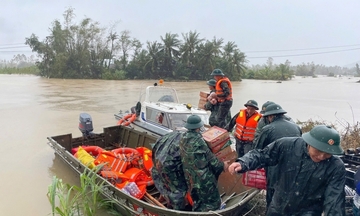 Hỗ trợ khẩn cấp 700 tỷ đồng cho 4 tỉnh khắc phục thiệt hại do mưa lũ