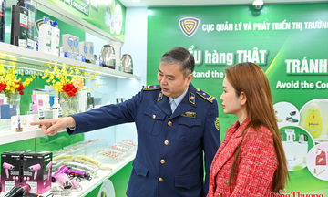 Phòng trưng bày hàng thật - giả: Điểm nhấn Ngày Chống hàng giả