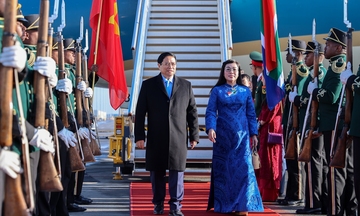 Thủ tướng Phạm Minh Chính tới Nam Phi tham dự G20