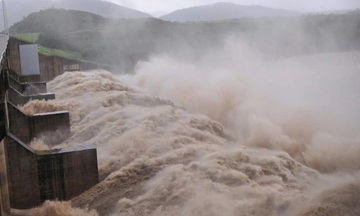 Vận hành hồ thủy điện hiệu quả, hạ du giảm áp lực lũ