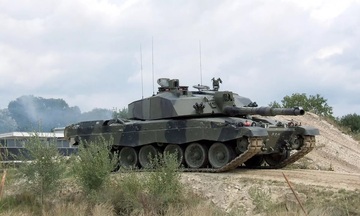 Xe tăng Challenger 2: Huyền thoại giáp thép của thế kỷ 21