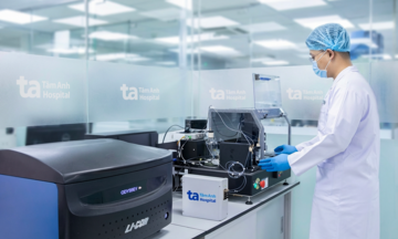 Gần 2.500 người được miễn phí xét nghiệm viêm gan D