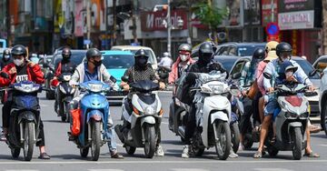 Hà Nội đề xuất cấm xe máy xăng trong Vành đai 1 theo khung giờ