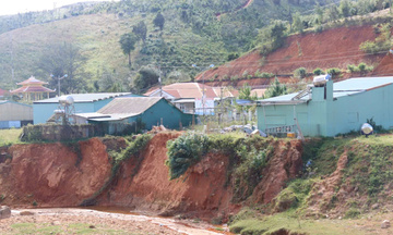 Quảng Ngãi: Xã Tu Mơ Rông thông tin tình hình sạt lở suối Đăk Ter