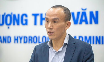 Bão số 15 kéo dài và di chuyển chậm, dự báo tháng 12 vẫn còn bão