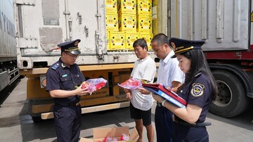 Xử lý nhiều lô hàng quá cảnh vi phạm xuất xứ, ghi nhãn hàng hóa