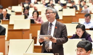 Đại biểu Quốc hội đồng tình cấm sản xuất, kinh doanh thuốc lá điện tử, nung nóng