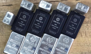 Giá bạc hôm nay 1/12/2025: Ổn định ở mức cao