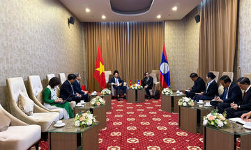 Việt Nam - Lào hợp tác nâng cao năng lực cho cán bộ công chức