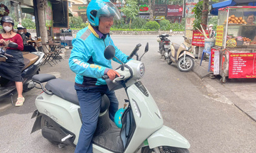 Hà Nội cấm xe xăng: Người dân ủng hộ nhưng băn khoăn về trạm sạc