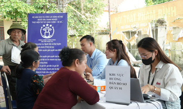 Hà Nội: Đưa dịch vụ công đến tận nhà hỗ trợ nhóm người yếu thế