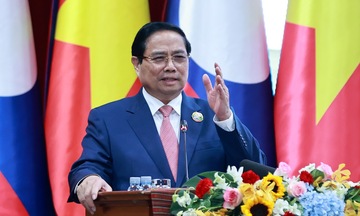 Thủ tướng: Doanh nghiệp phát triển tạo nền tảng cho hợp tác Việt Nam - Lào 