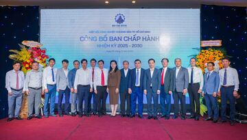 Ông Phan Tấn Đạt giữ chức Chủ tịch Hiệp hội Công nghiệp Khoáng sản TP. Hồ Chí Minh