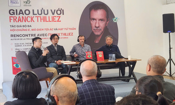 Tiểu thuyết gia trinh thám Pháp trải lòng cùng độc giả Việt